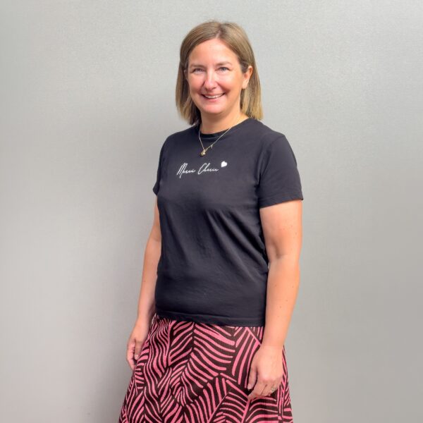 Claire - Verwaltungskraft Haus der Familie
